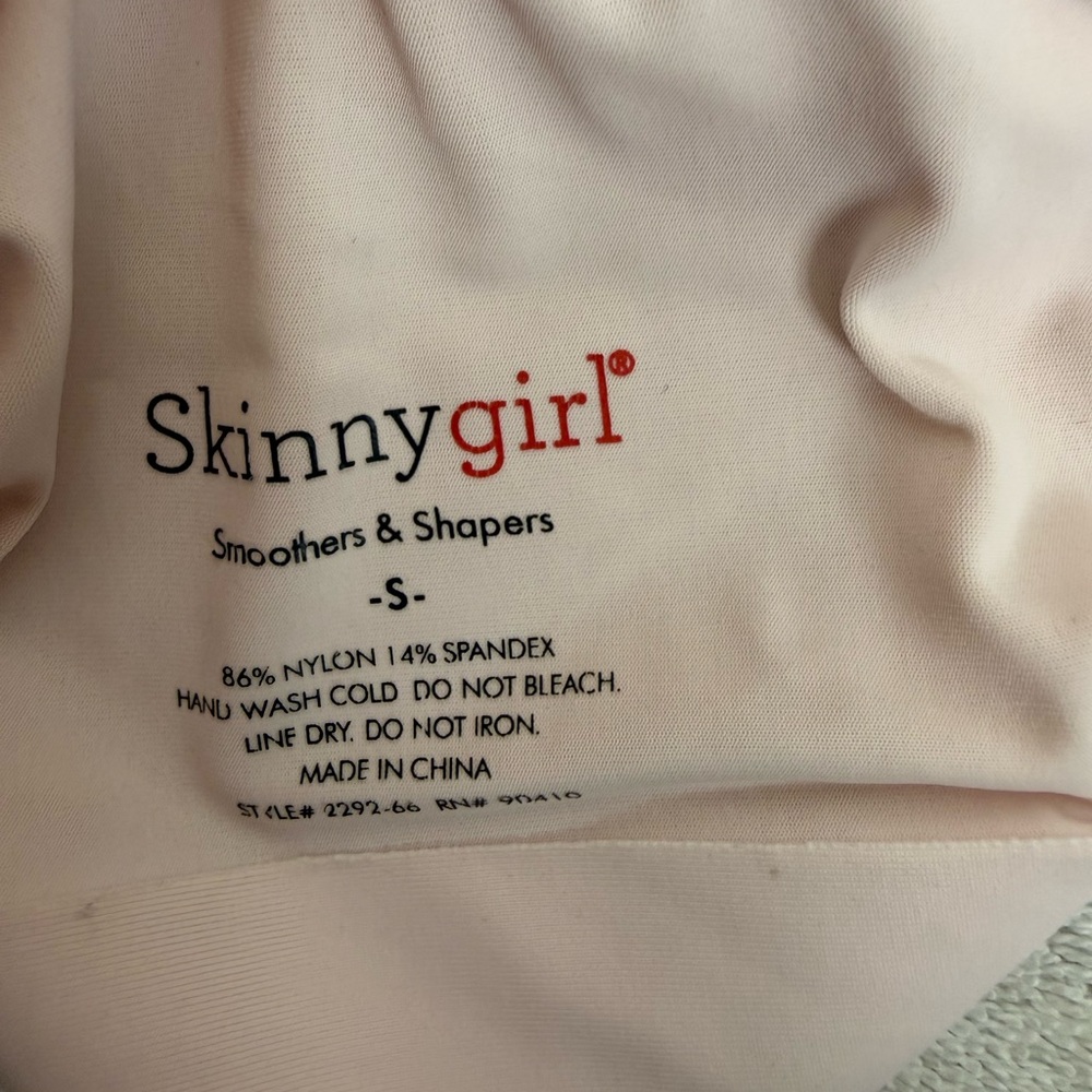 Skinnygirl pale pink smoothers and shapers Bra size small - Picture 7 of 7